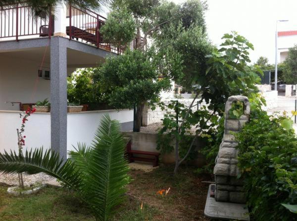 Apartman Lidija Ciovo Trogir Zewnętrze zdjęcie